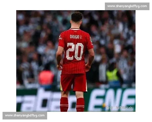 第 21 分钟的仰望：C 罗用进球镌刻若塔未竟的号码